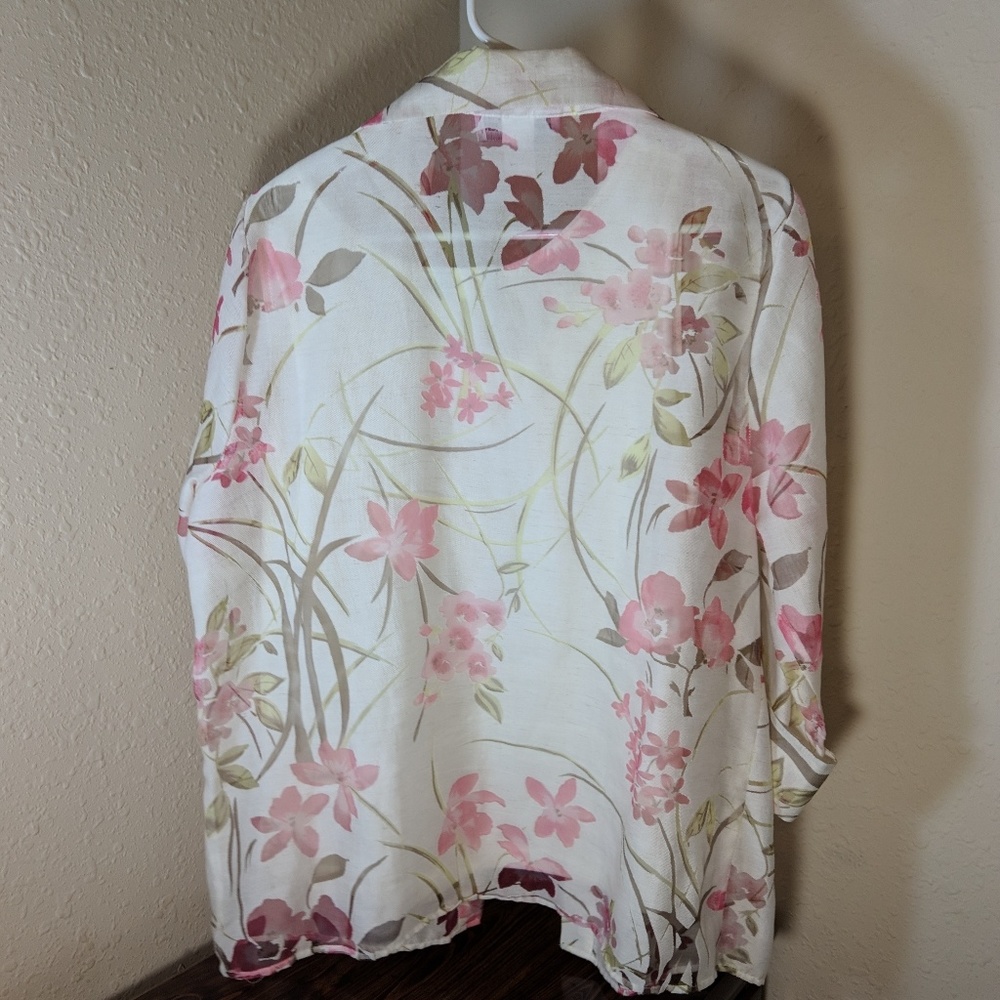Floral Top with Shell - Picture 4 of 8